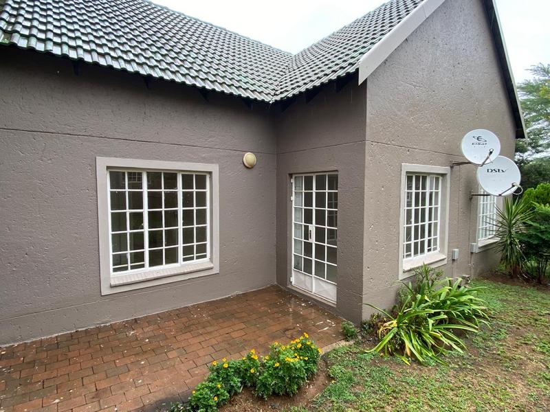 To Let 3 Bedroom Property for Rent in Bassonia Rock Gauteng