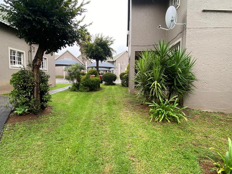 To Let 3 Bedroom Property for Rent in Bassonia Rock Gauteng