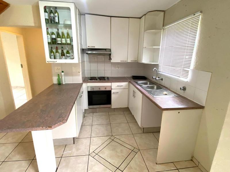 To Let 3 Bedroom Property for Rent in Bassonia Rock Gauteng