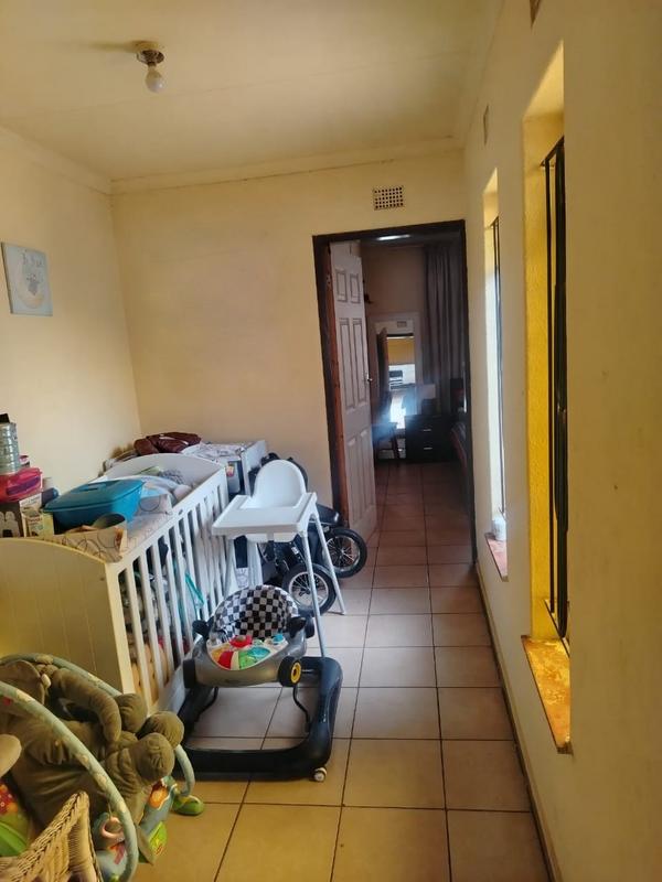 4 Bedroom Property for Sale in Dobsonville Gauteng
