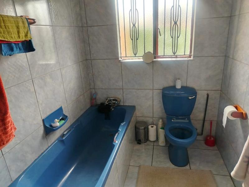 4 Bedroom Property for Sale in Dobsonville Gauteng