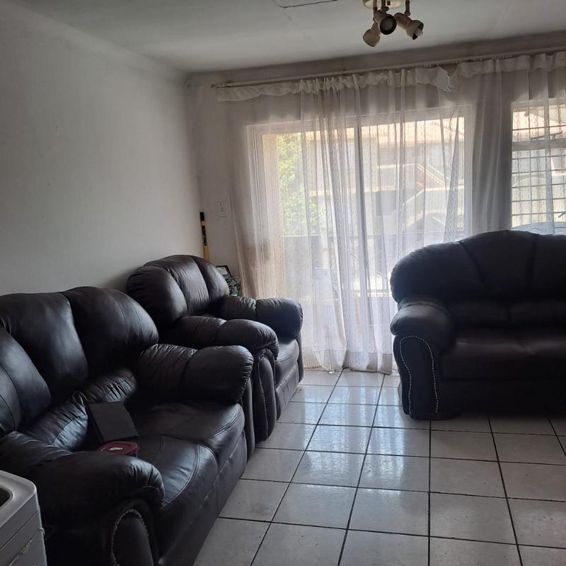 2 Bedroom Property for Sale in Florida Gauteng