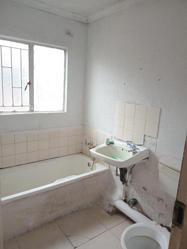 3 Bedroom Property for Sale in Emdeni Gauteng