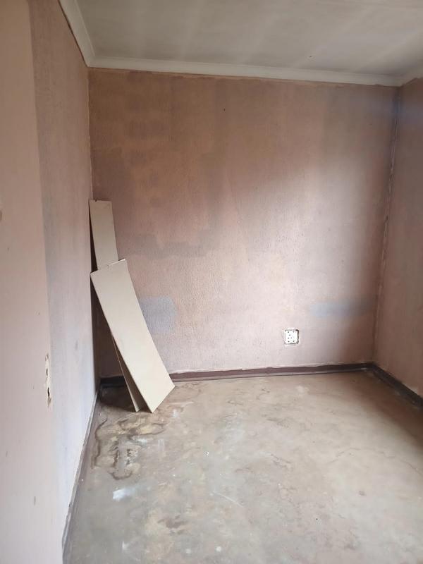 3 Bedroom Property for Sale in Emdeni Gauteng