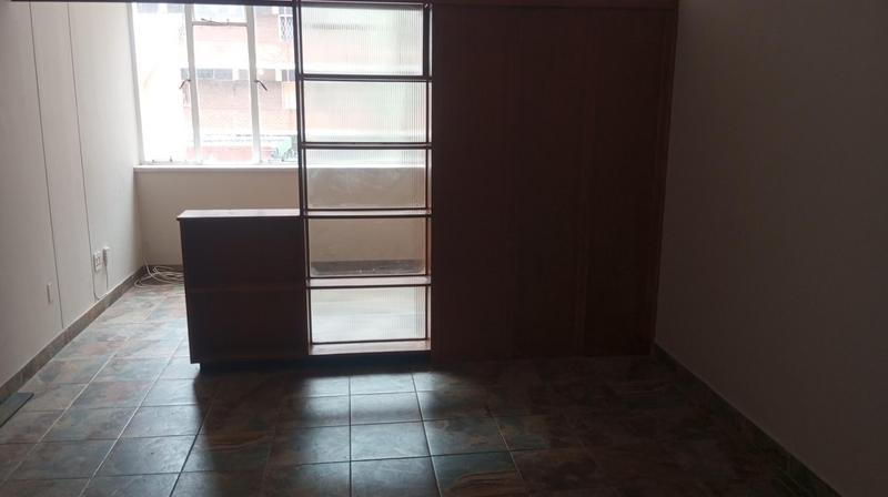 1 Bedroom Property for Sale in Sunnyside Gauteng