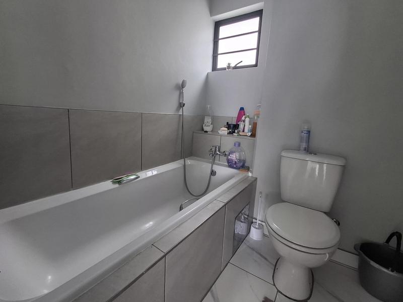 2 Bedroom Property for Sale in South Hills Gauteng