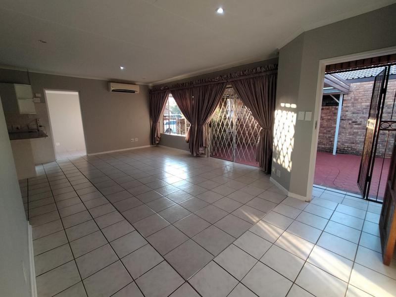 3 Bedroom Property for Sale in Eldoraigne Gauteng