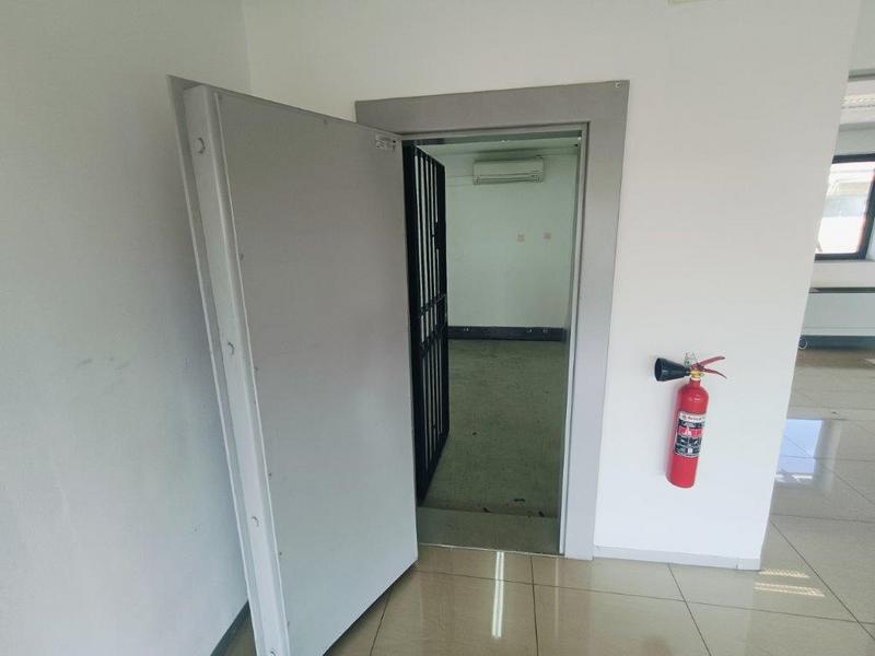To Let commercial Property for Rent in Randjespark Gauteng