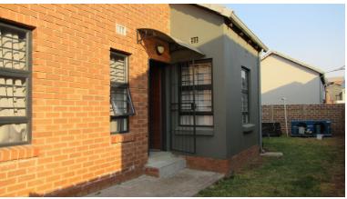 2 Bedroom Property for Sale in South Hills Gauteng