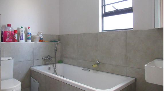 2 Bedroom Property for Sale in South Hills Gauteng