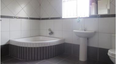 5 Bedroom Property for Sale in Maraisburg Gauteng