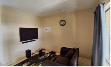 1 Bedroom Property for Sale in Honeypark Gauteng