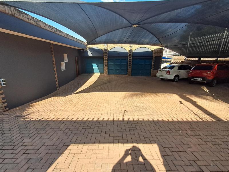 8 Bedroom Property for Sale in Monument Park Gauteng