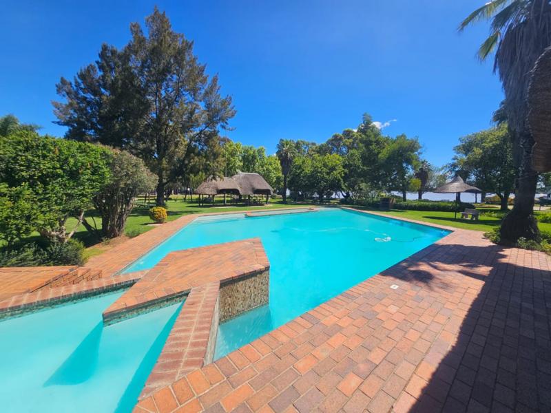 4 Bedroom Property for Sale in Vaal Marina Gauteng