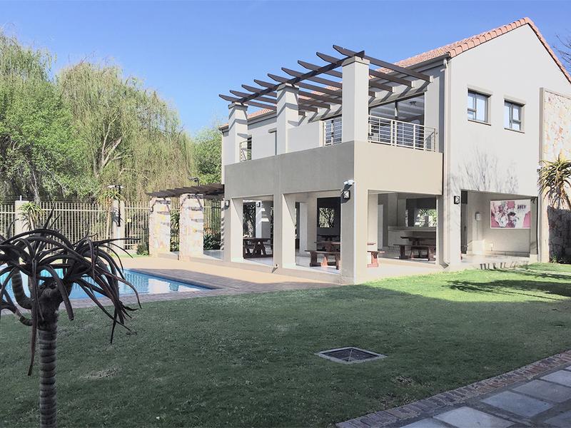 1 Bedroom Property for Sale in Paulshof Gauteng