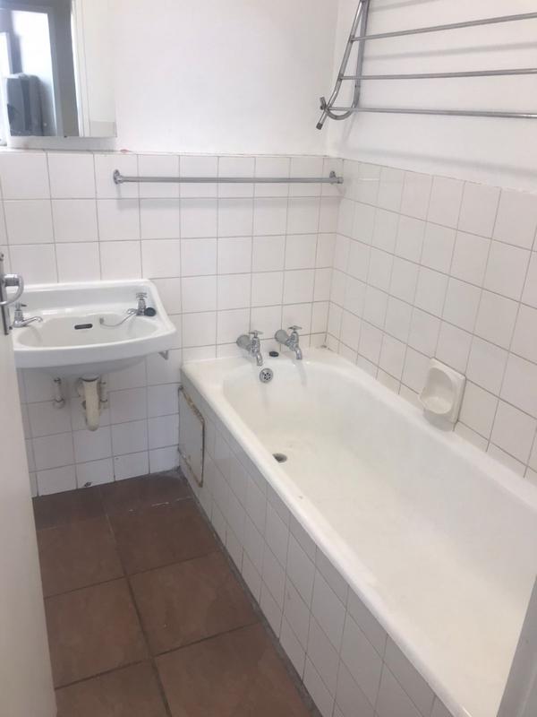 2 Bedroom Property for Sale in Gezina Gauteng