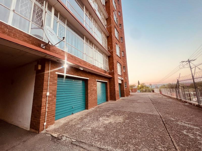 2 Bedroom Property for Sale in Gezina Gauteng