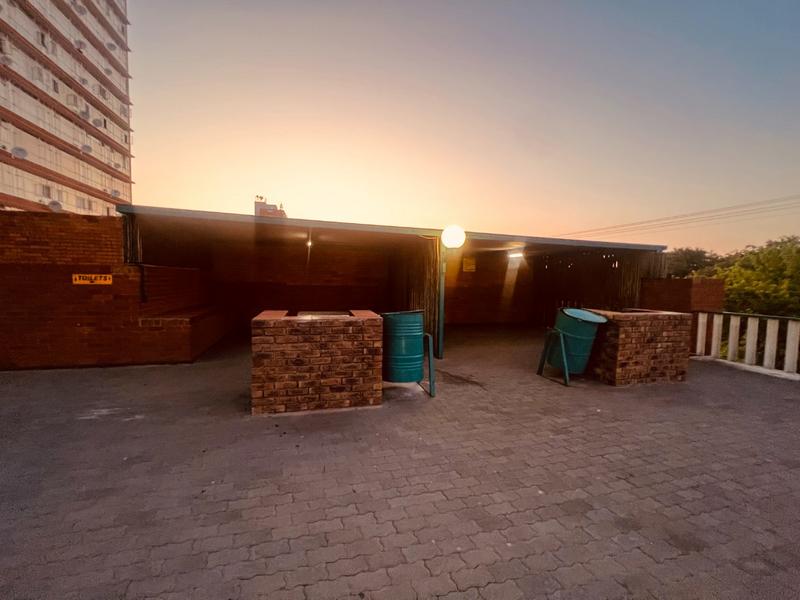 2 Bedroom Property for Sale in Gezina Gauteng