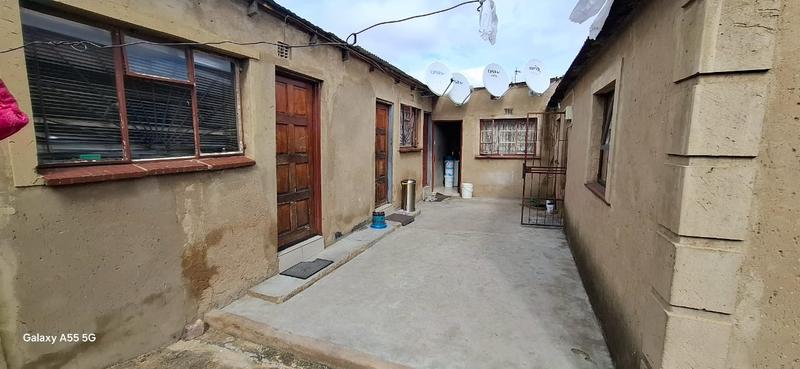 9 Bedroom Property for Sale in Tembisa Gauteng