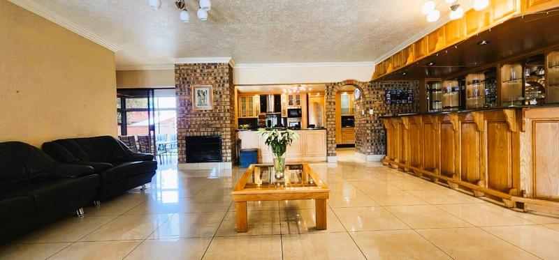 5 Bedroom Property for Sale in Sunward Park Gauteng