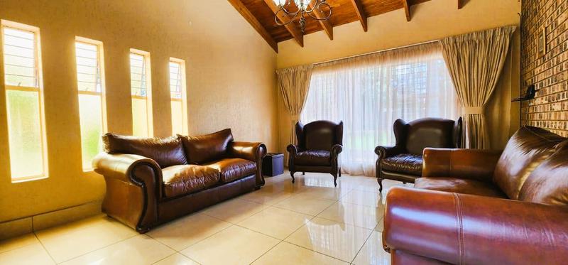 5 Bedroom Property for Sale in Sunward Park Gauteng