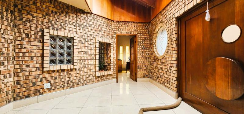 5 Bedroom Property for Sale in Sunward Park Gauteng