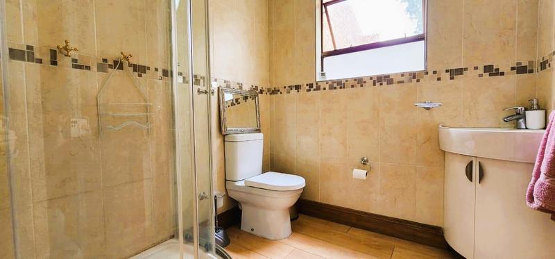 5 Bedroom Property for Sale in Sunward Park Gauteng