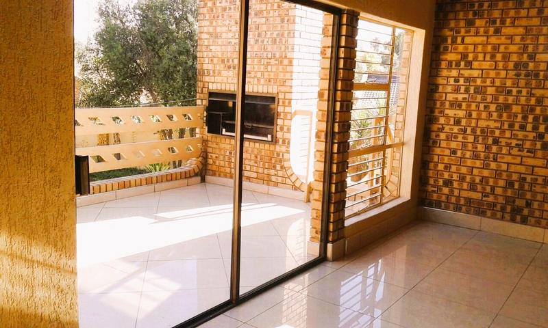 5 Bedroom Property for Sale in Sunward Park Gauteng