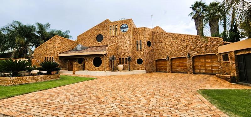 5 Bedroom Property for Sale in Sunward Park Gauteng
