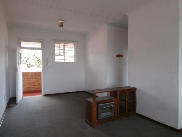 1 Bedroom Property for Sale in Linmeyer Gauteng