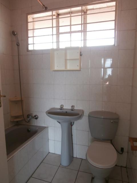 1 Bedroom Property for Sale in Linmeyer Gauteng