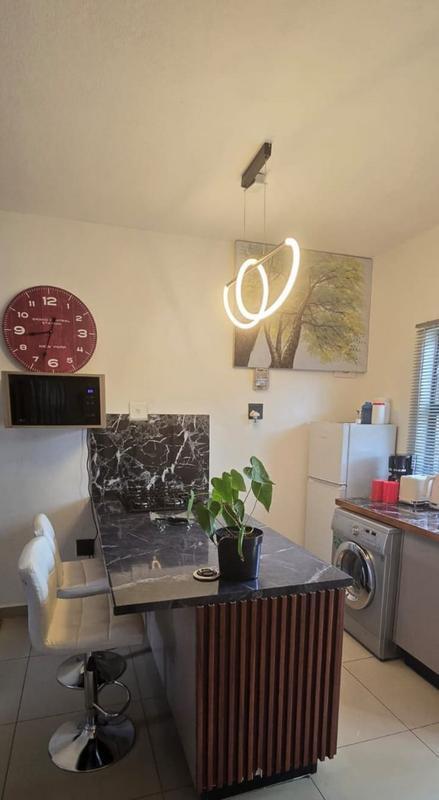 To Let 1 Bedroom Property for Rent in Buccleuch Gauteng