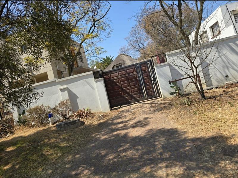 To Let 1 Bedroom Property for Rent in Buccleuch Gauteng