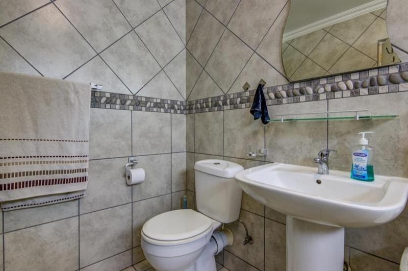 5 Bedroom Property for Sale in Kensington Gauteng
