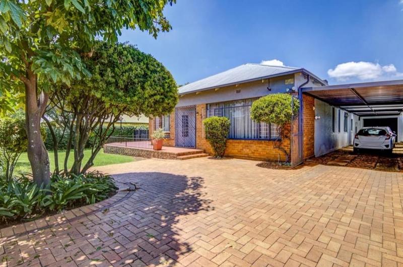 5 Bedroom Property for Sale in Kensington Gauteng