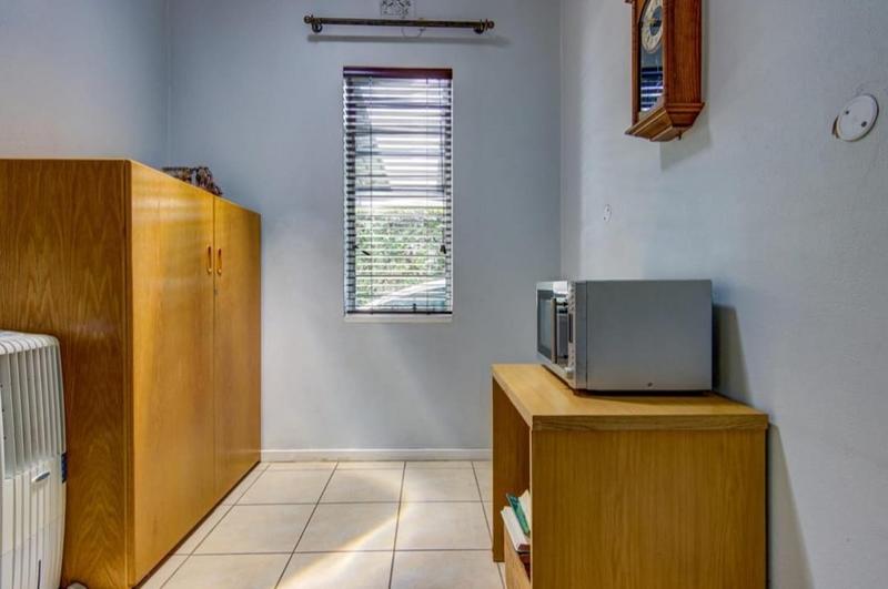 5 Bedroom Property for Sale in Kensington Gauteng