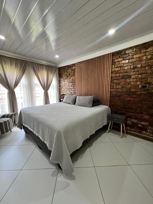 4 Bedroom Property for Sale in Sunair Park Gauteng