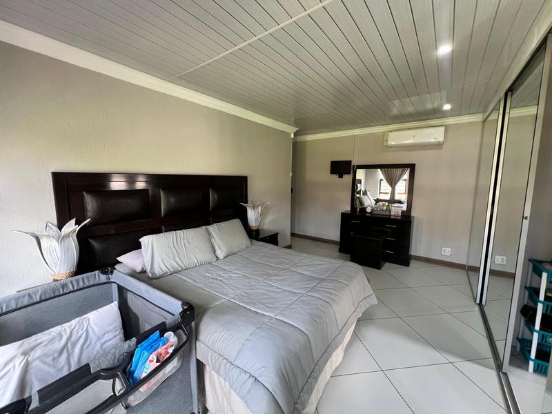 4 Bedroom Property for Sale in Sunair Park Gauteng