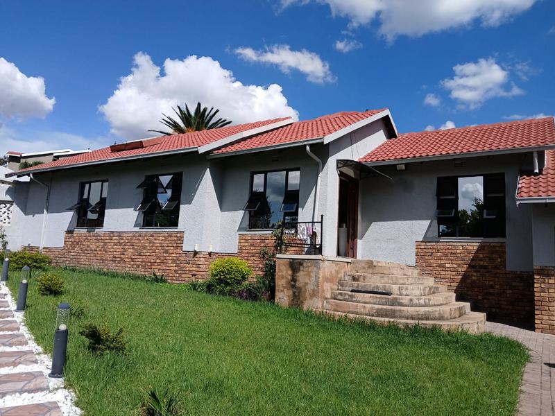3 Bedroom Property for Sale in Vorna Valley Gauteng