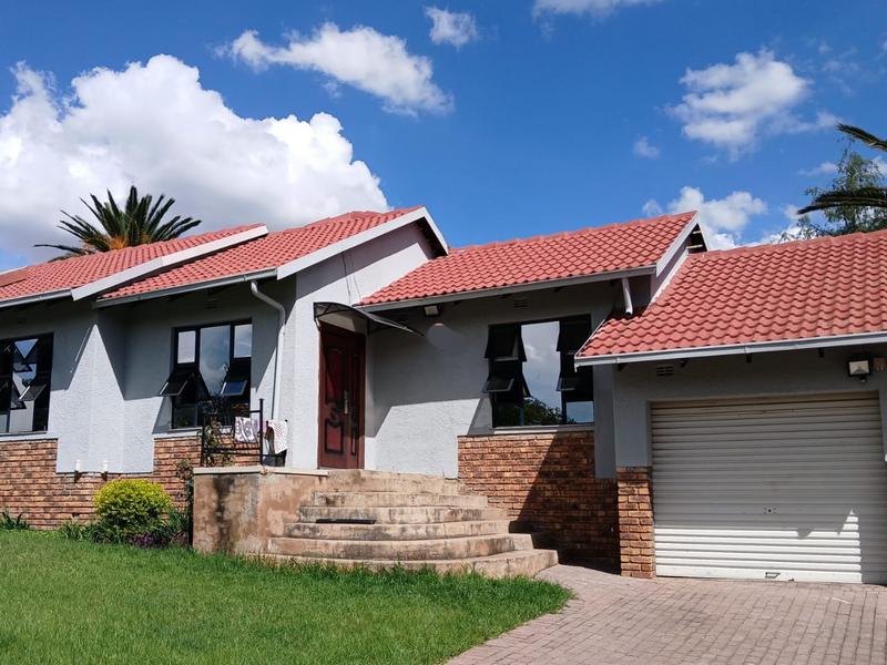 3 Bedroom Property for Sale in Vorna Valley Gauteng