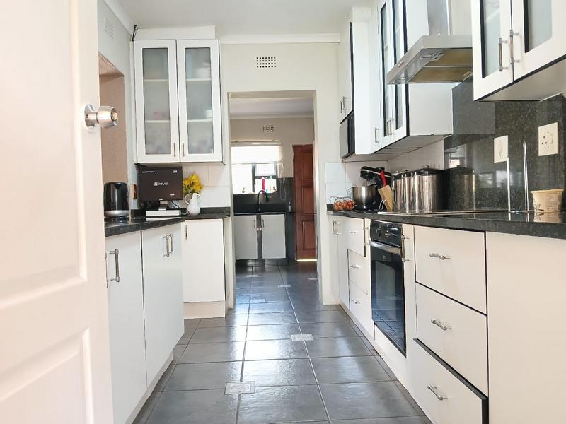 3 Bedroom Property for Sale in Vorna Valley Gauteng