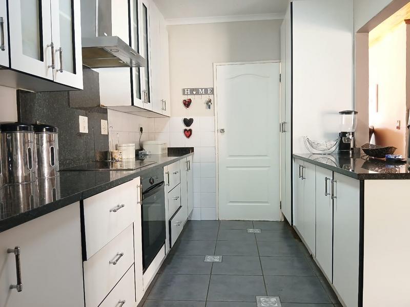 3 Bedroom Property for Sale in Vorna Valley Gauteng