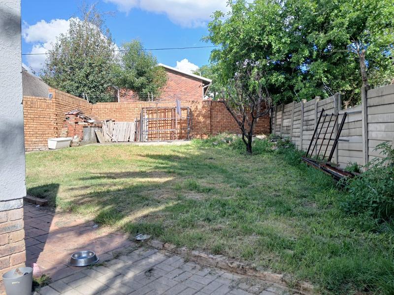 3 Bedroom Property for Sale in Vorna Valley Gauteng
