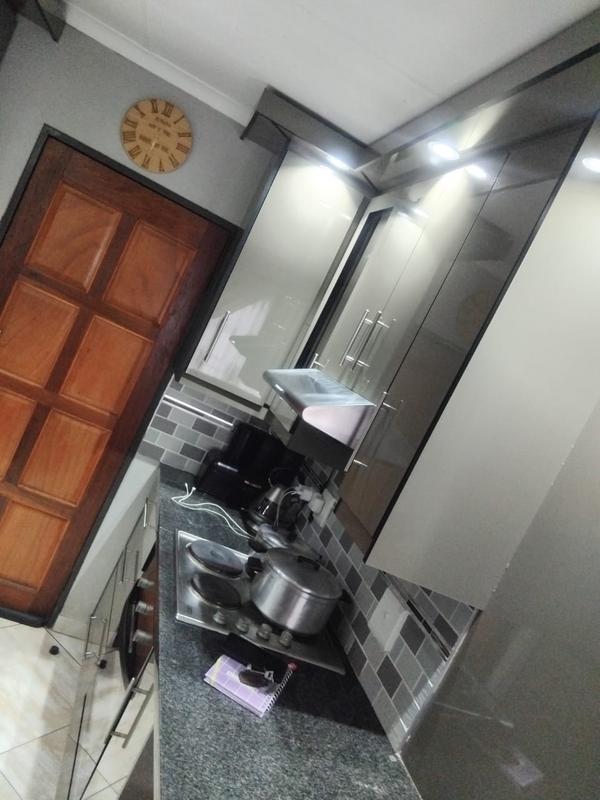 2 Bedroom Property for Sale in Alliance Gauteng