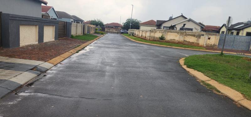 2 Bedroom Property for Sale in Alliance Gauteng