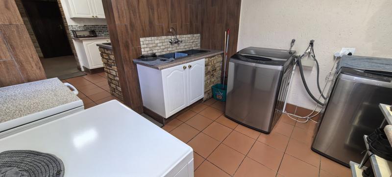 4 Bedroom Property for Sale in Helderkruin Gauteng