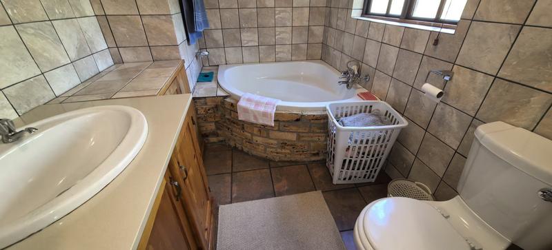 4 Bedroom Property for Sale in Helderkruin Gauteng