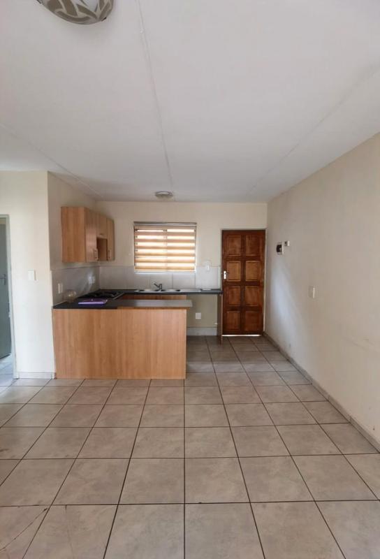 2 Bedroom Property for Sale in Groblerpark Gauteng