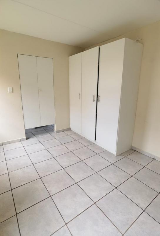 2 Bedroom Property for Sale in Groblerpark Gauteng