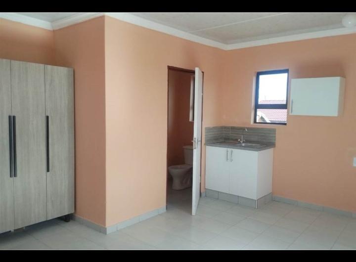 To Let 1 Bedroom Property for Rent in Protea Glen Gauteng